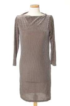 Vestido casual 38 New collection, foto 1 de 2