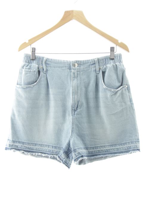 Pantalón corto