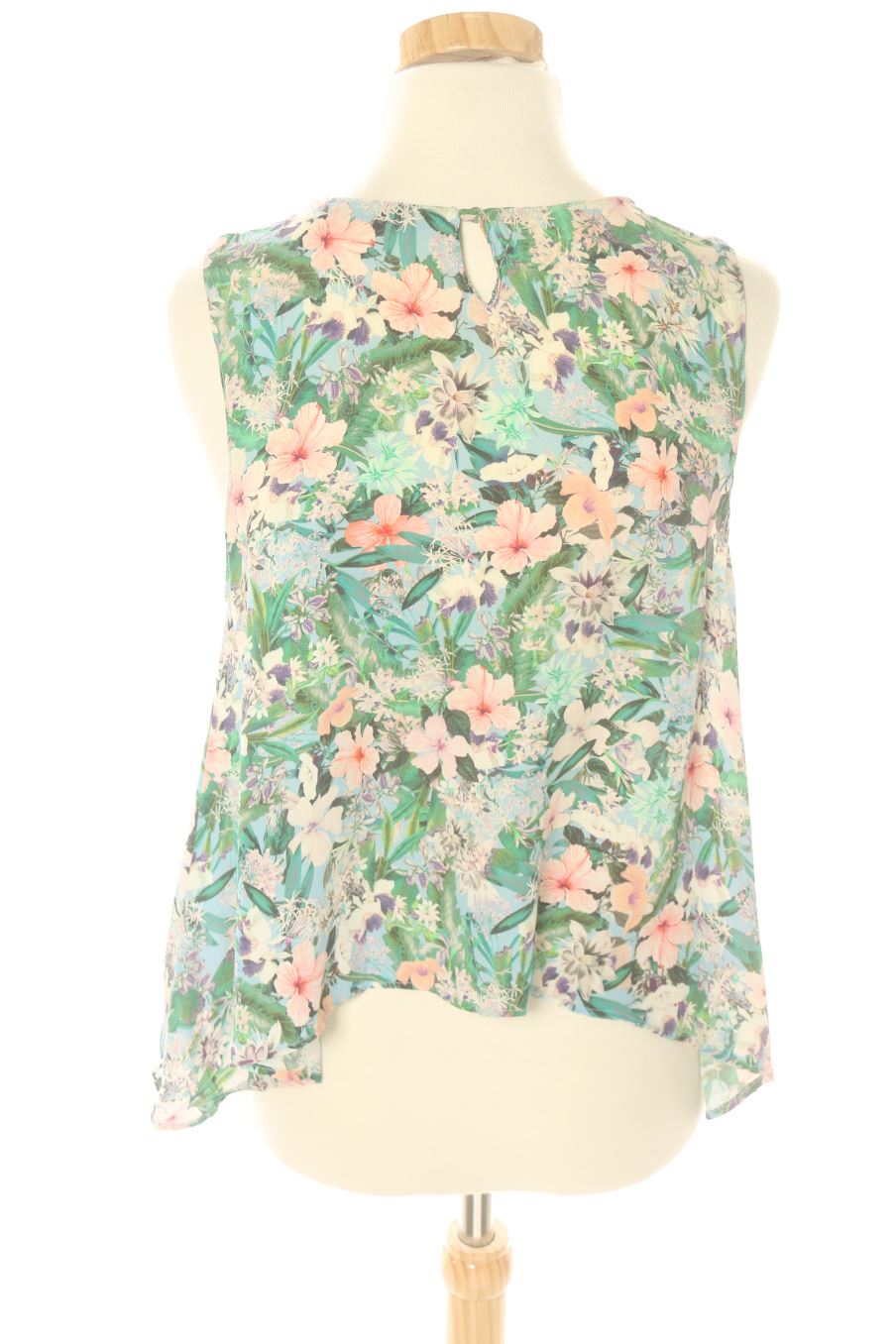 Top de Zara de la talla XS, de color flores