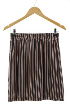 Aufwändiger Rock S EseOese