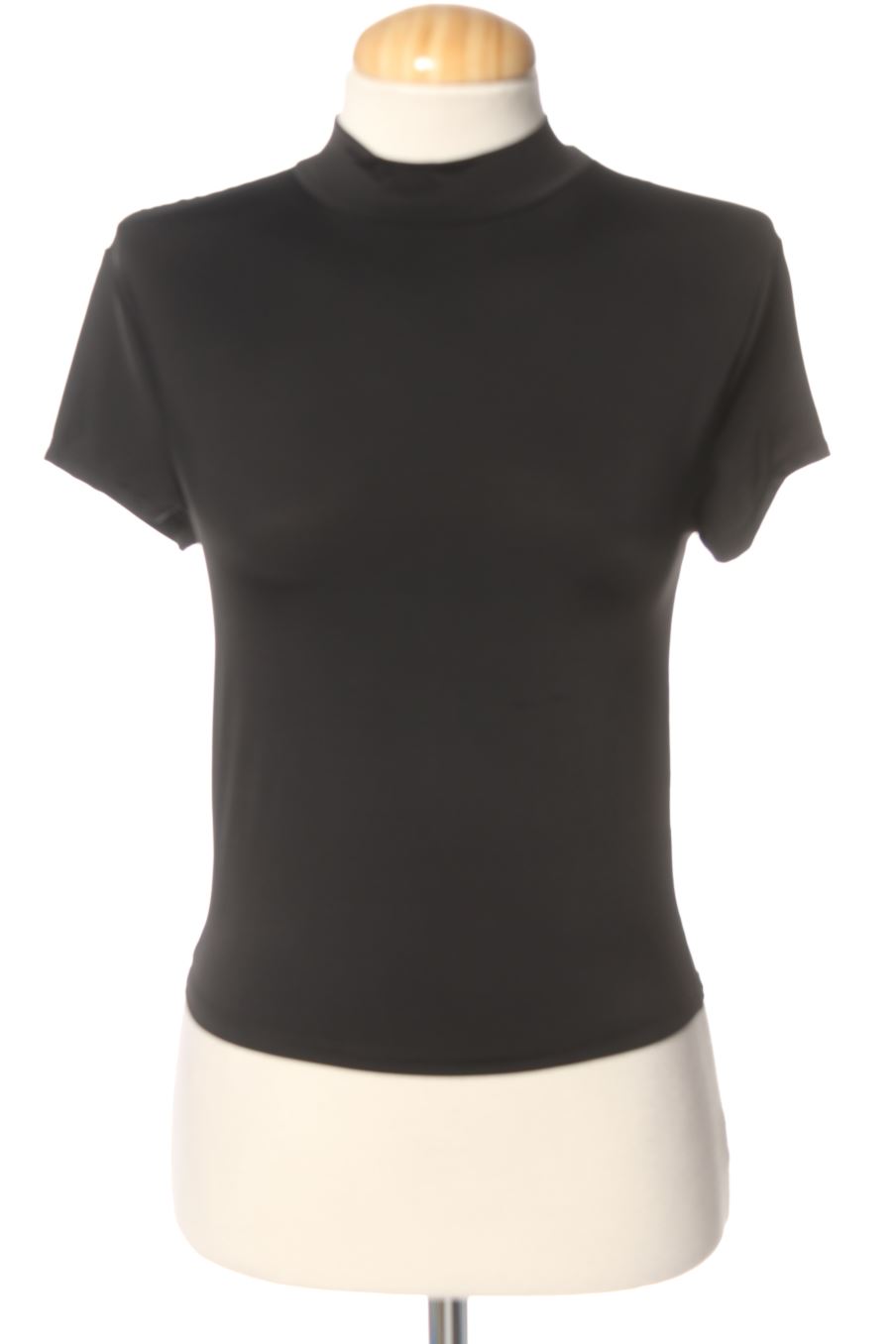 Camiseta de Stradivarius de la talla M, de color negro
