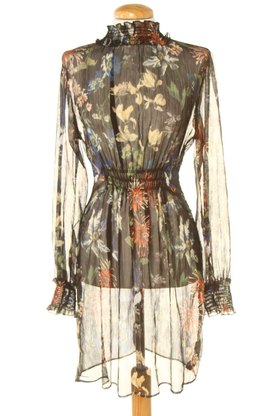 Vestido casual de Zara de la talla S, de color flores