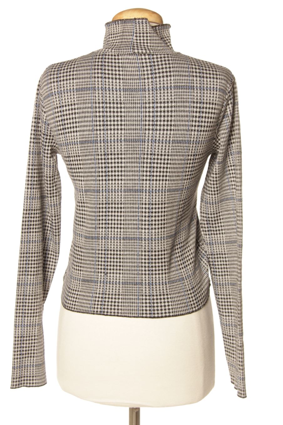 Camiseta manga larga de Bershka de la talla S, de color cuadros