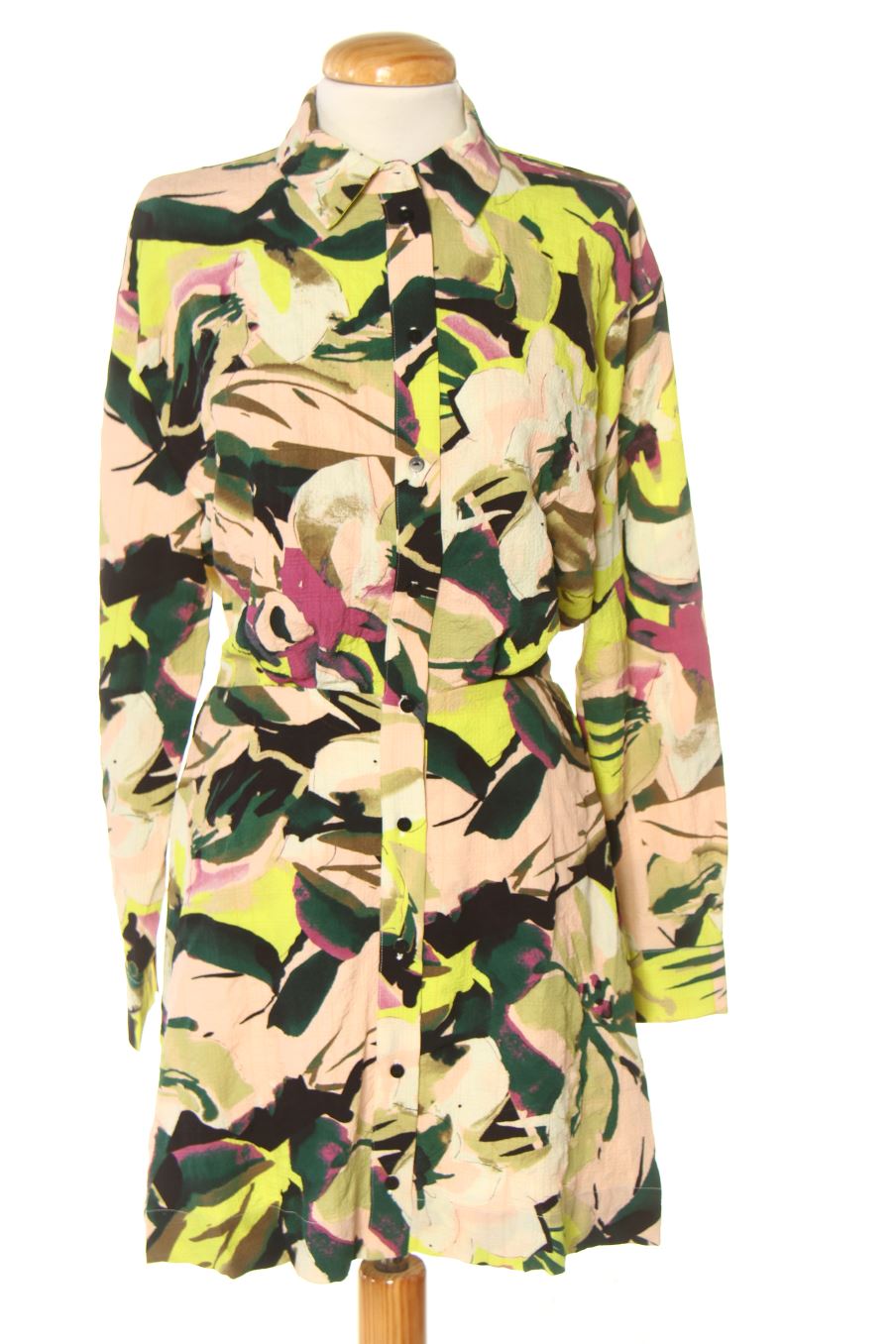 Robe casual Desigual de la taille M, de couleur imprimés