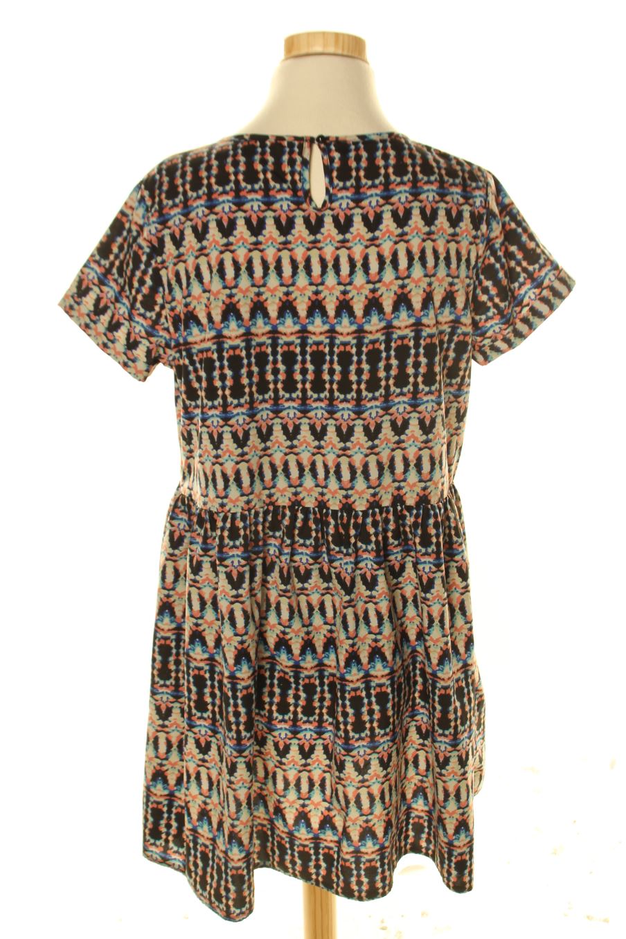 Robe casual Boohoo de la taille M, de couleur imprimés