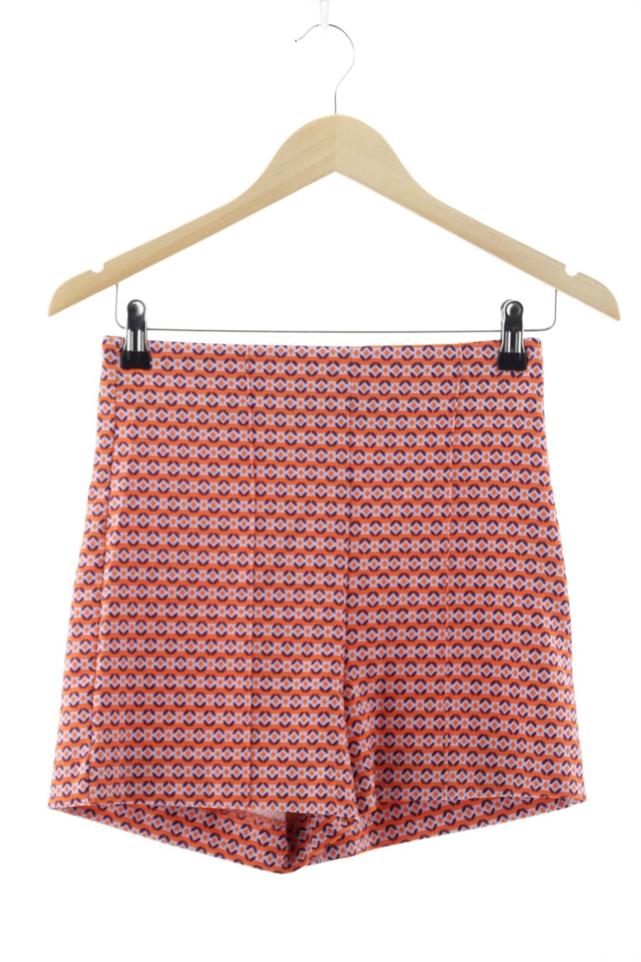Pantalón corto de Zara de la talla XS, de color estampado