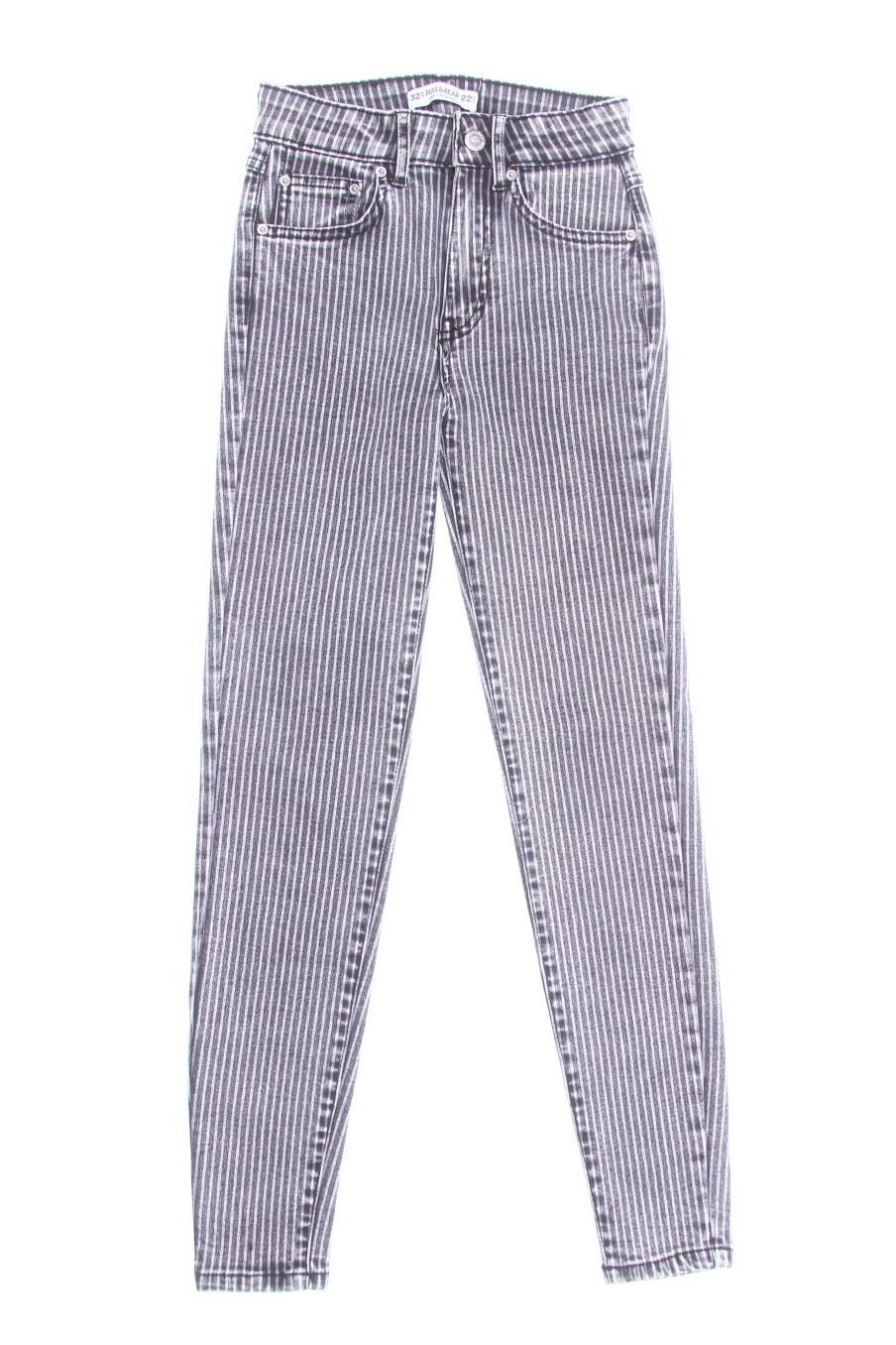 Jeans Pull & Bear de la taille 32, de couleur rayures de denim