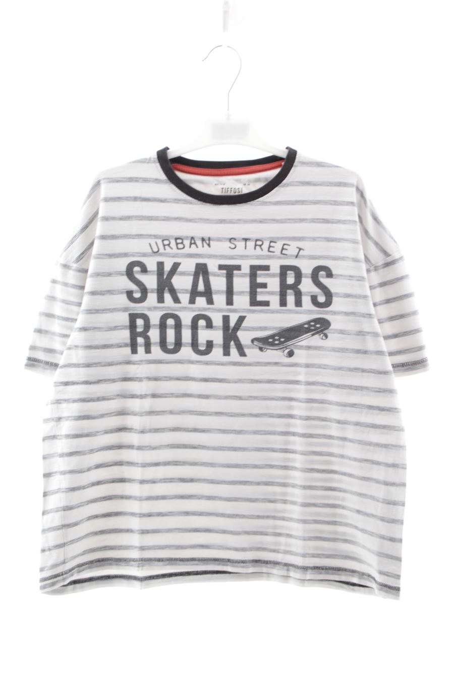 T-shirt Tiffosi de la taille 13 ans de seconde main
