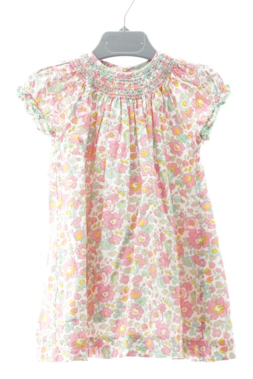 Aufwändiges Kleid