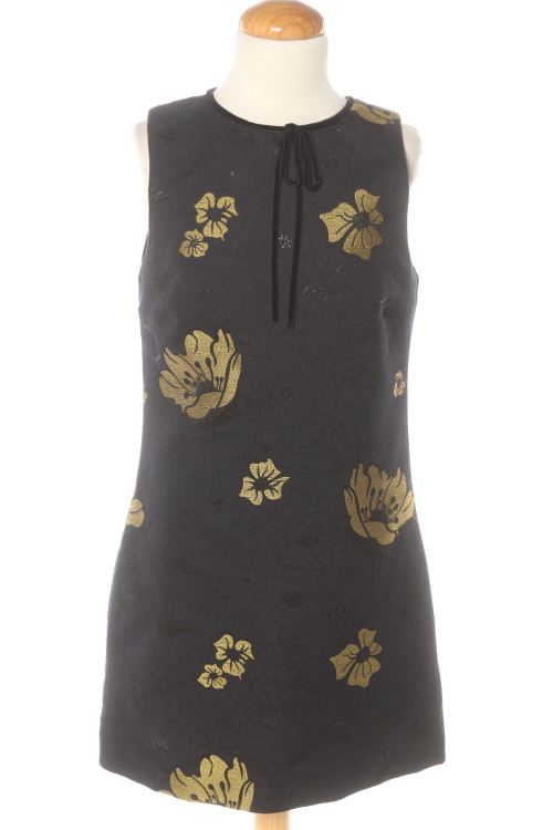 Einfaches Kleid