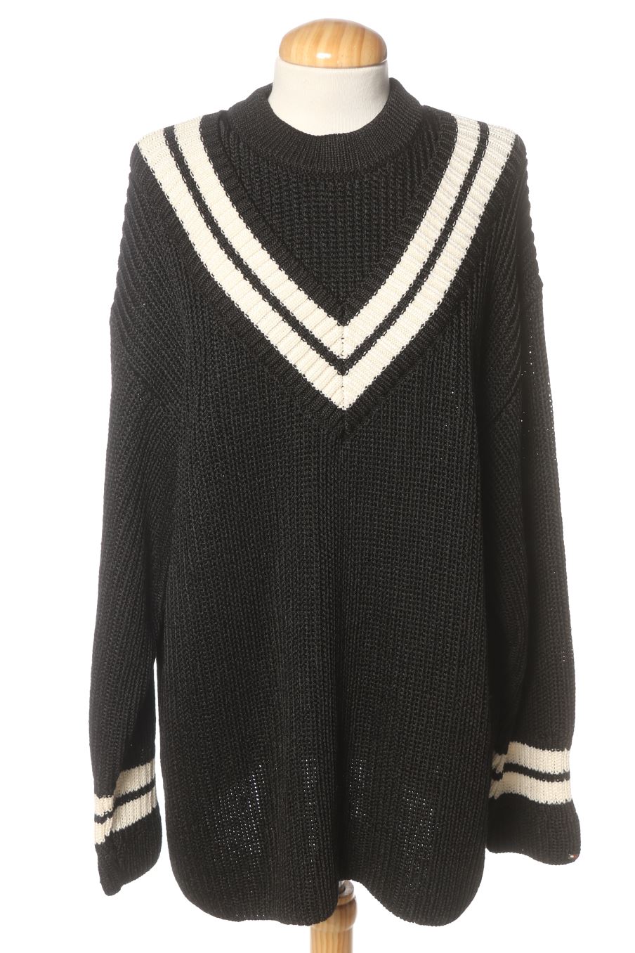 Pull Tommy Hilfiger de la taille XL, de couleur noir