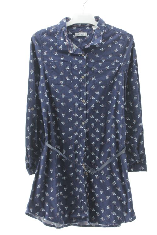 Aufwändiges Kleid