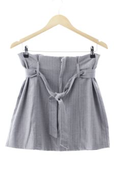Jupe L Bershka, photo 1 sur 2
