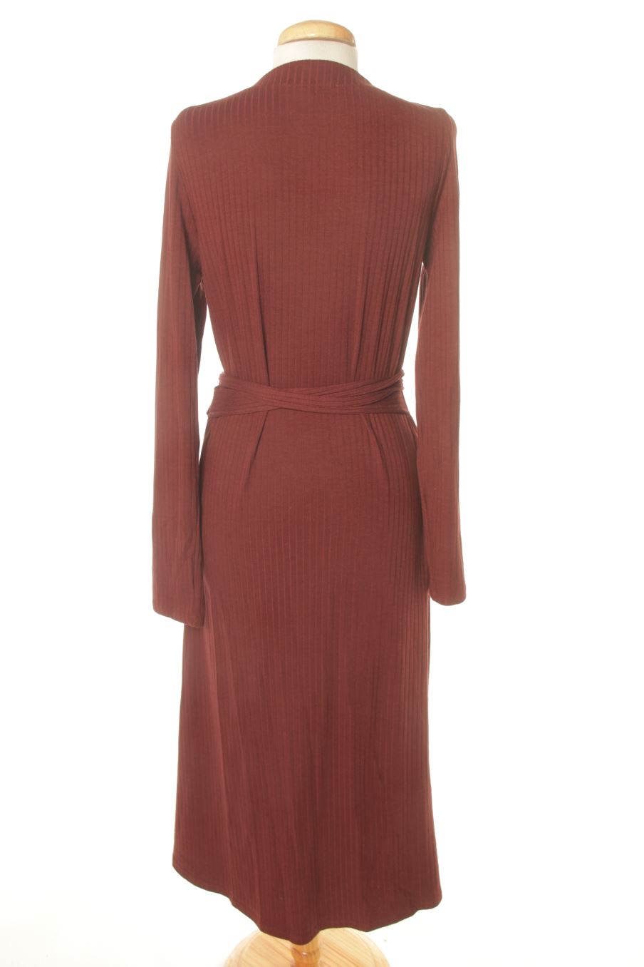 Robe casual Mango de la taille L, de couleur bordeaux