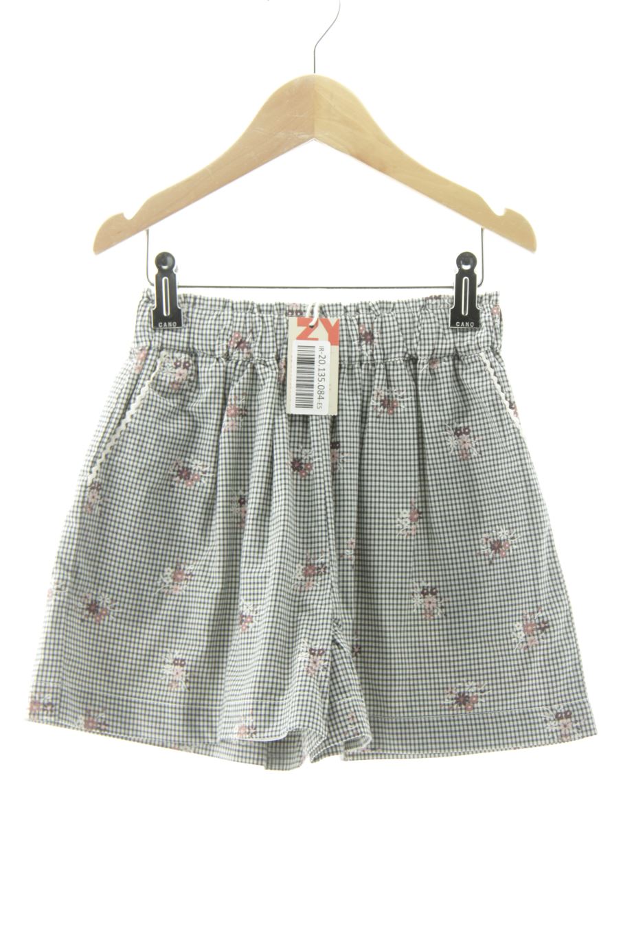 Short ZY de la taille 3 ans avec une étiquette
