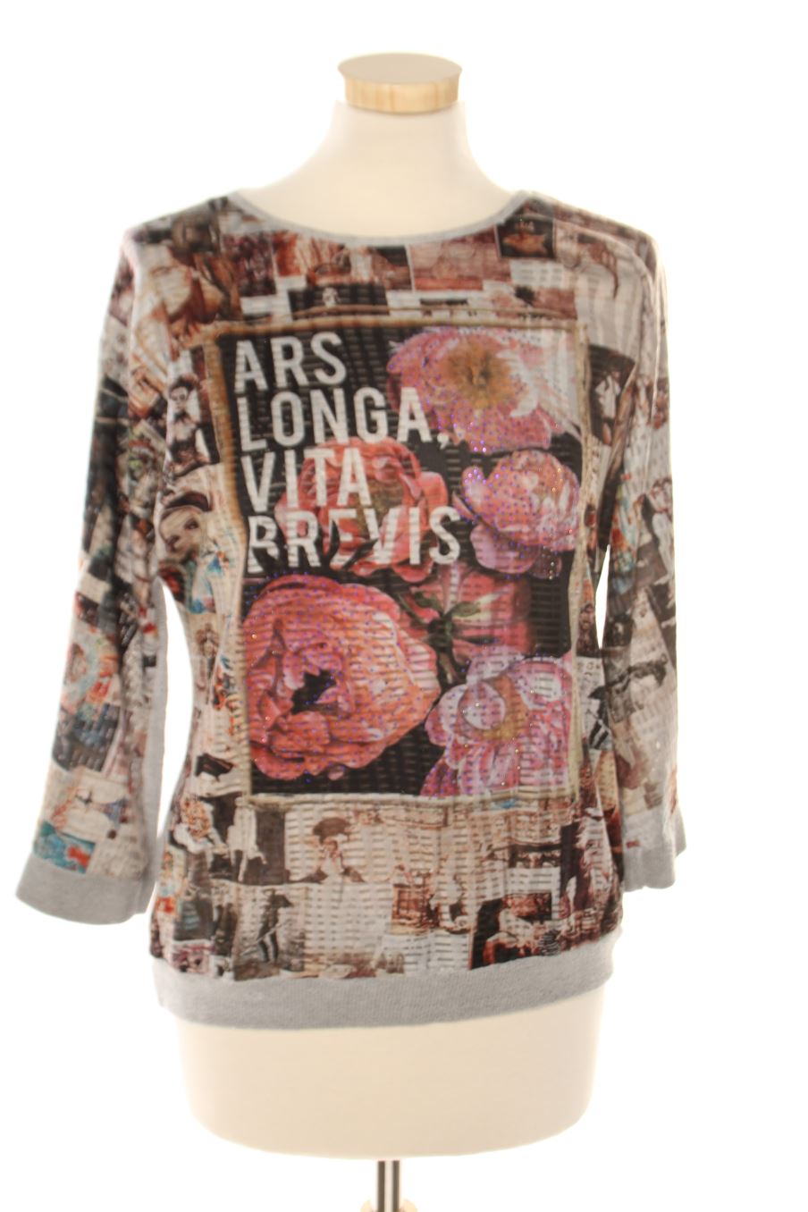 Pull Geisha de la taille XS, de couleur imprimés
