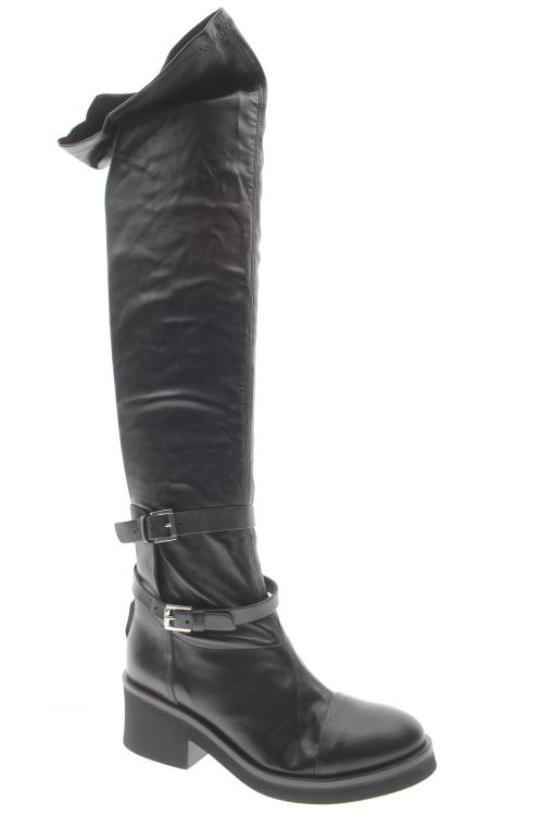 Botas