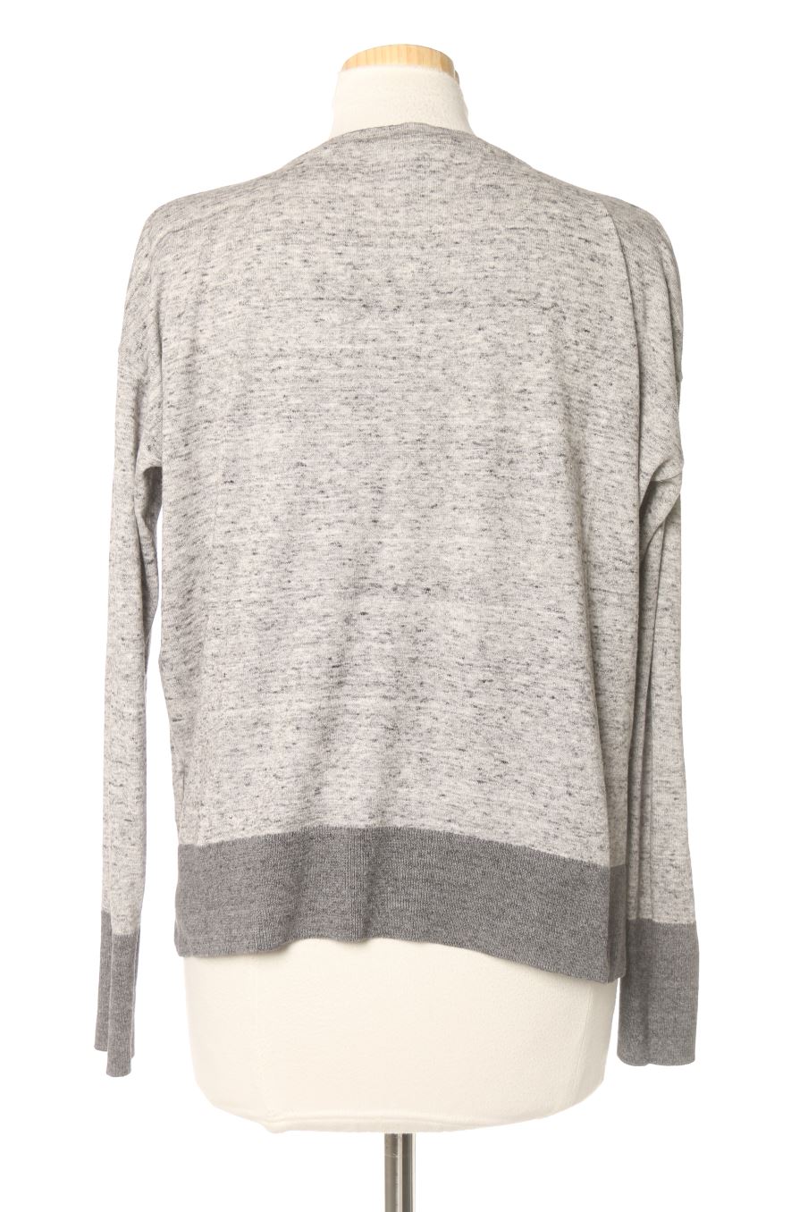 T-shirt à manches longues Gap de la taille M, de couleur gris