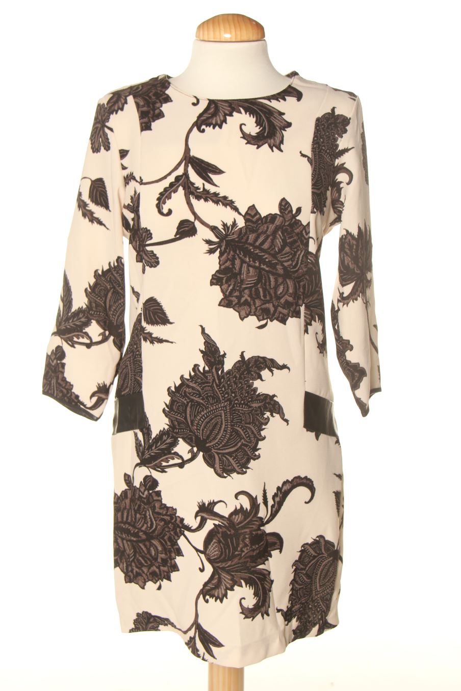 Robe casual Miss Miss de la taille M, de couleur imprimés
