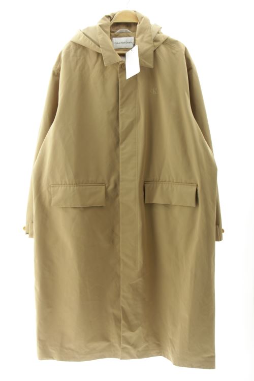 Trench coat