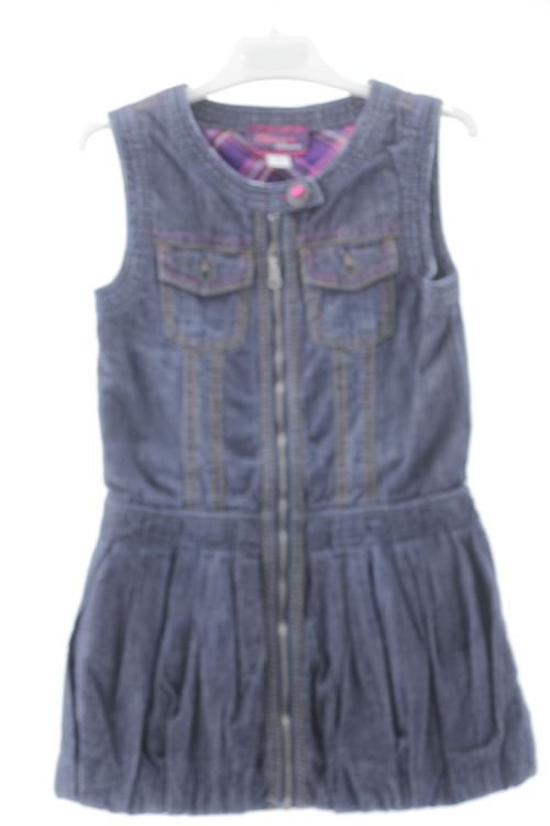 Aufwändiges Kleid