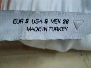 Shorts Zara de la taille S, de couleur blanc