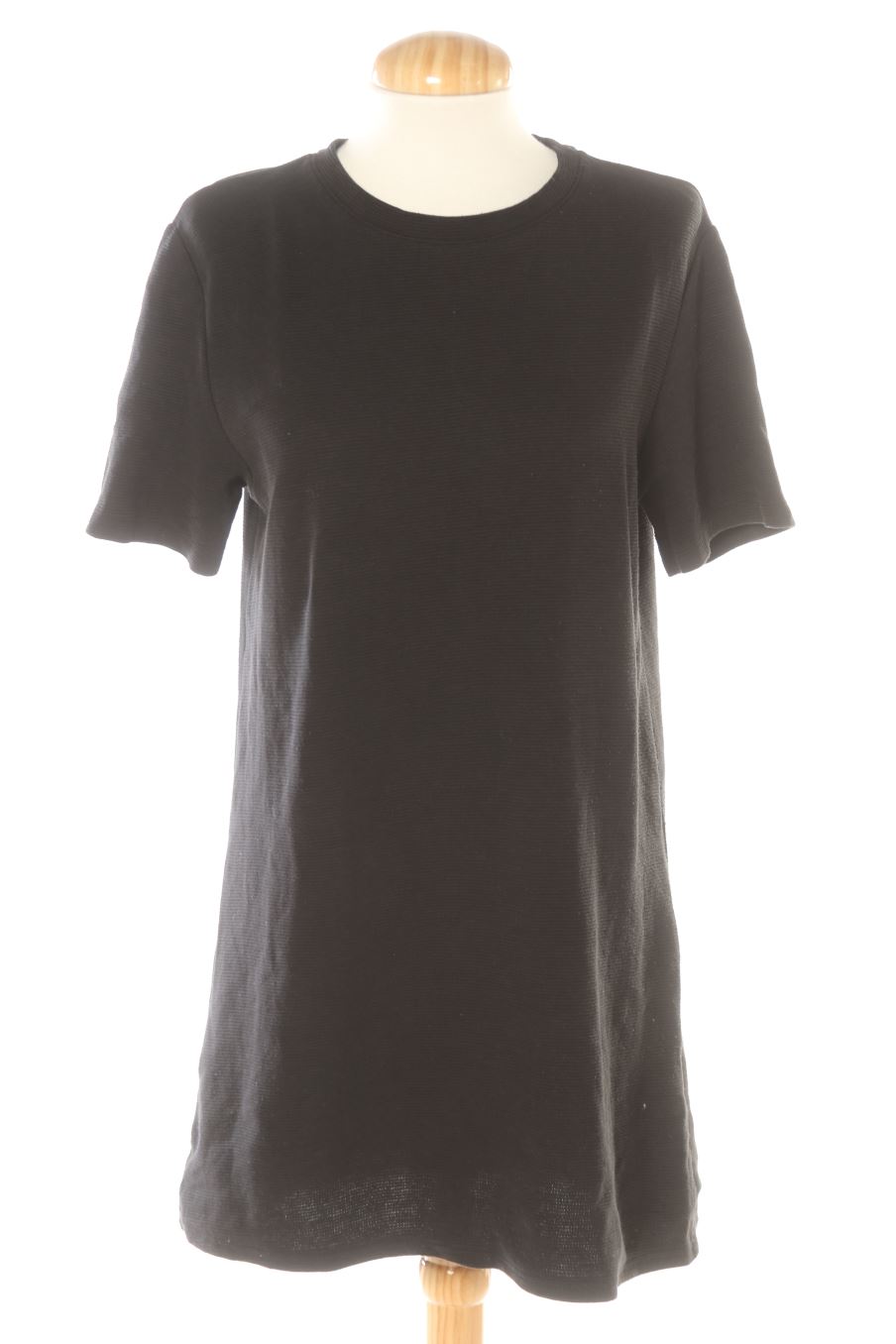 Robe casual Zara de la taille S, de couleur noir