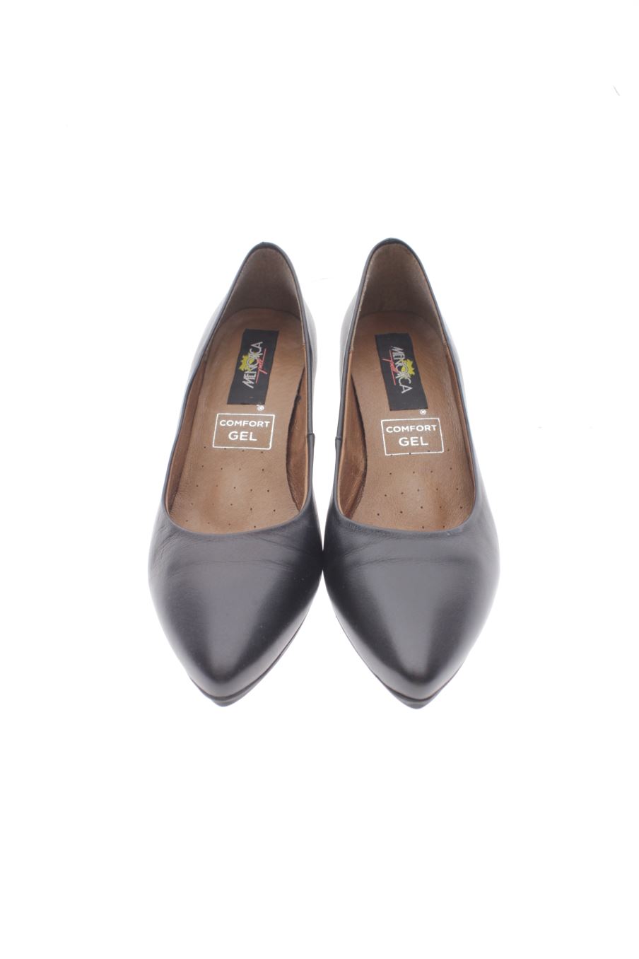 Zapatos de tacon de Menorca pell de la talla 37, de color negro de