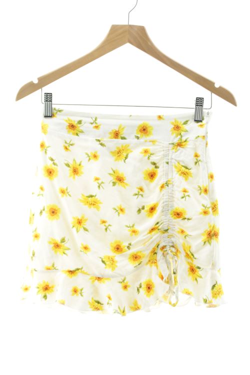 Aufwändiger Rock