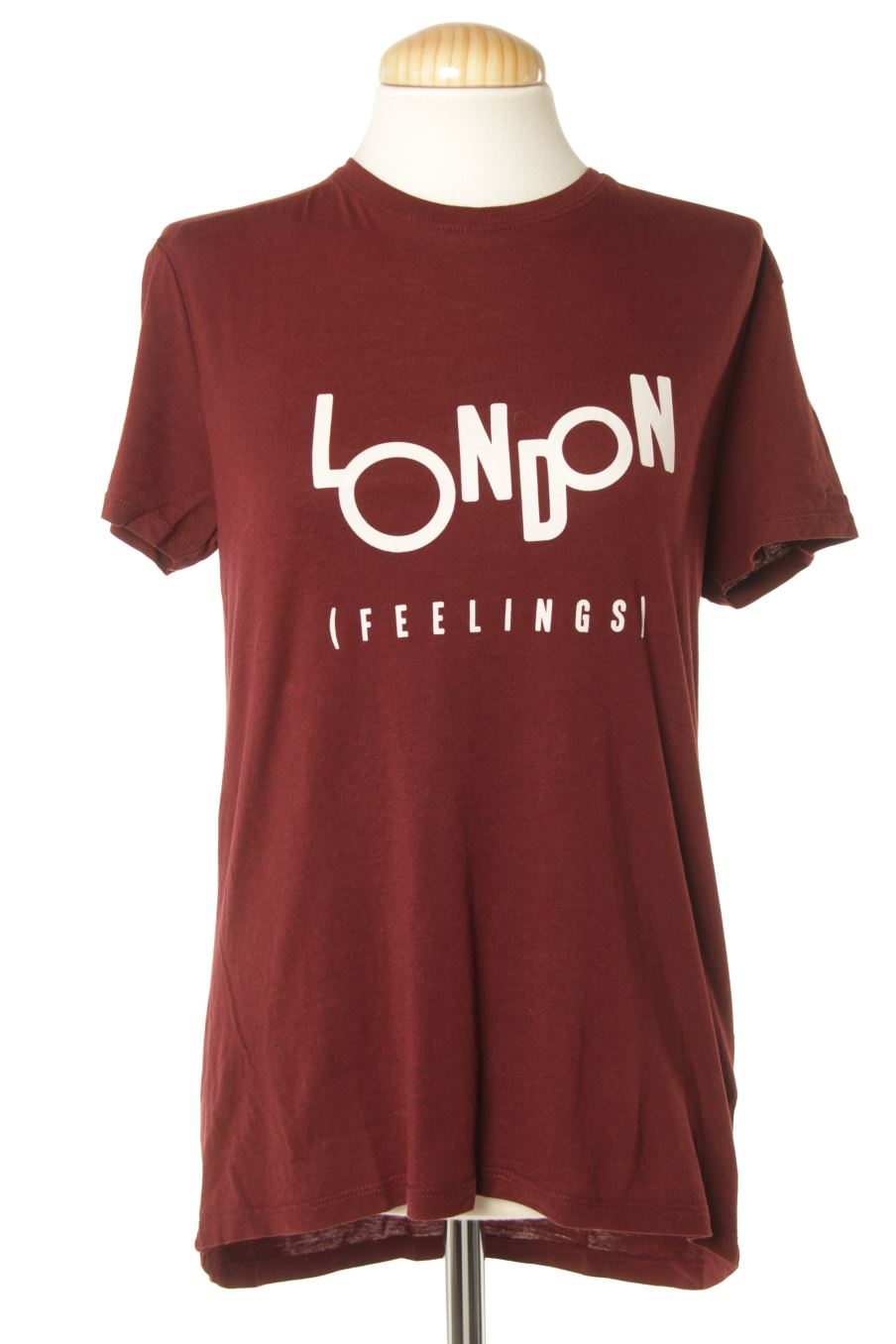 T-shirt Pull & Bear de la taille M, de couleur bordeaux