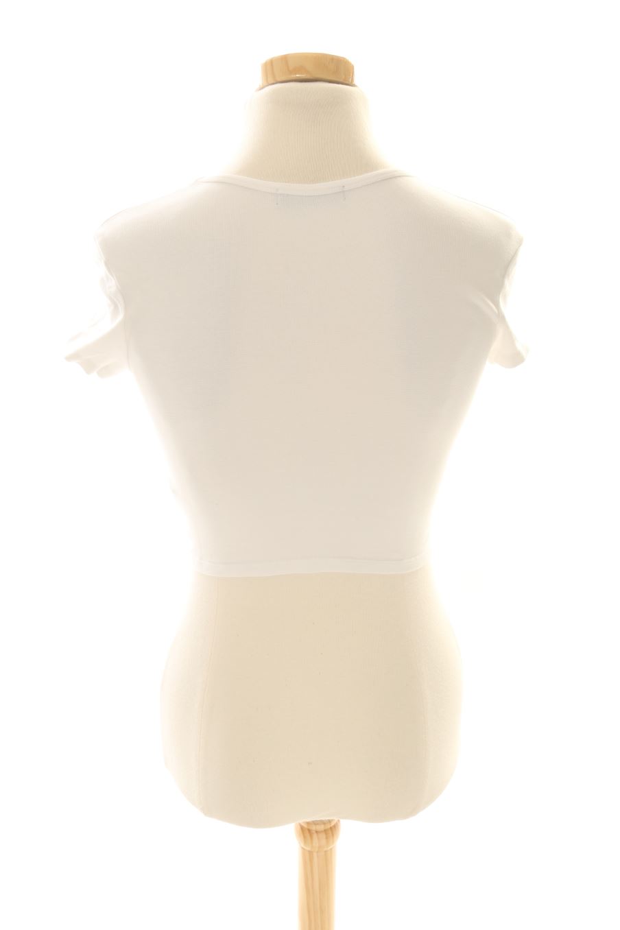T-shirt Bershka de la taille S, de couleur blanc