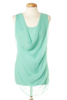 Aufwändiges Top S Made in france