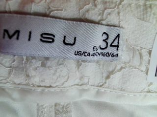 Shorts Amisu de la taille 34, de couleur blanc