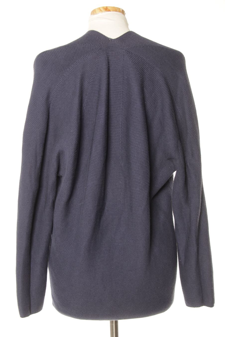 Pull Uniqlo de la taille M, de couleur bleu