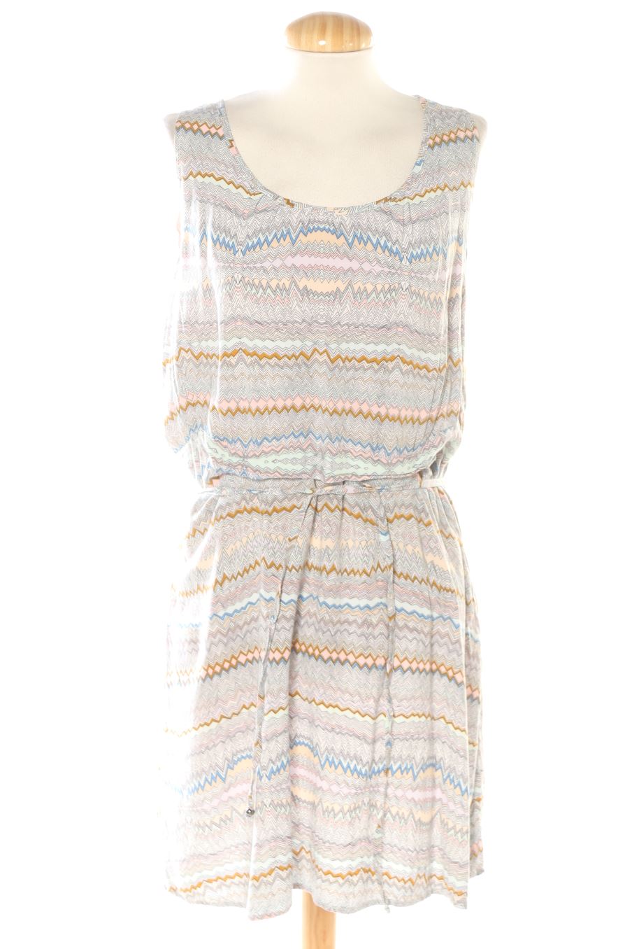 Robe casual Naf Naf de la taille 38, de couleur imprimés