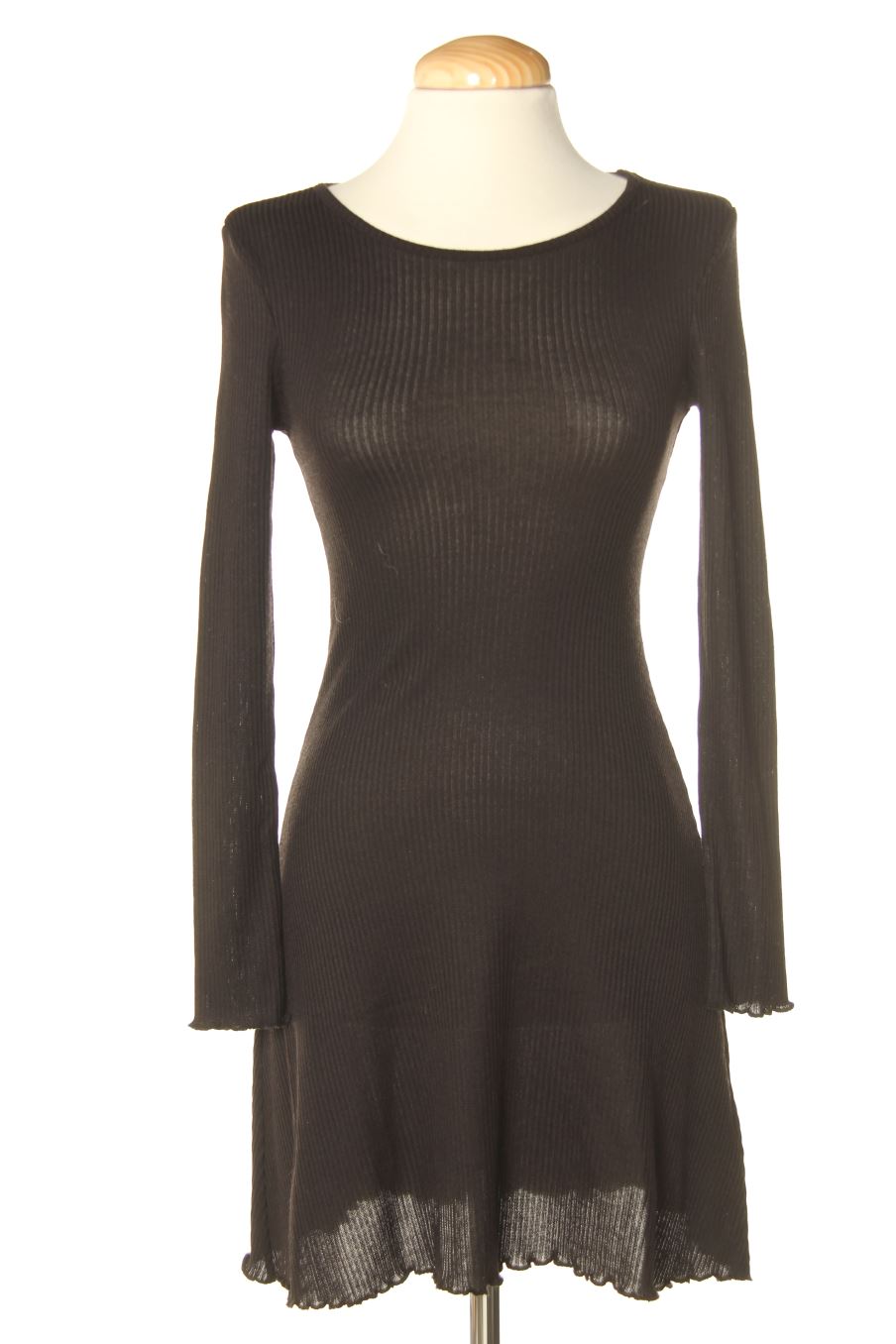 Robe casual H&M de la taille 34, de couleur noir