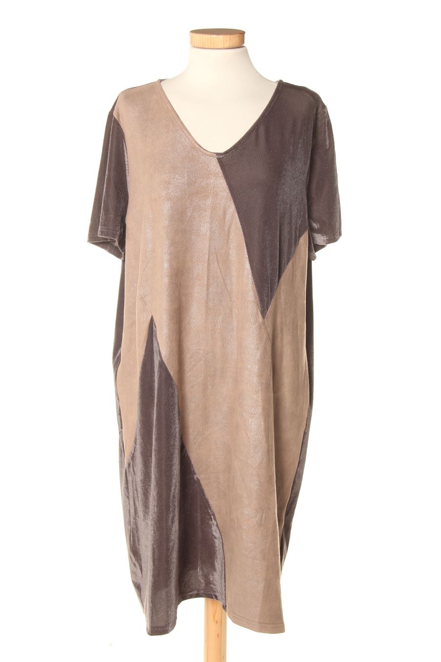 Robe casual Smash de la taille XL, de couleur gris