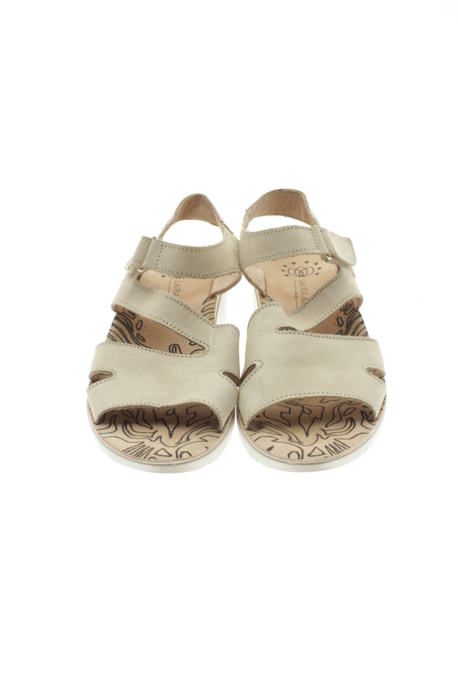 Sandalias planas de Laura Azaña de la talla 38, de color beige de