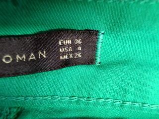 Falda de Zara de la talla 36, de color verde