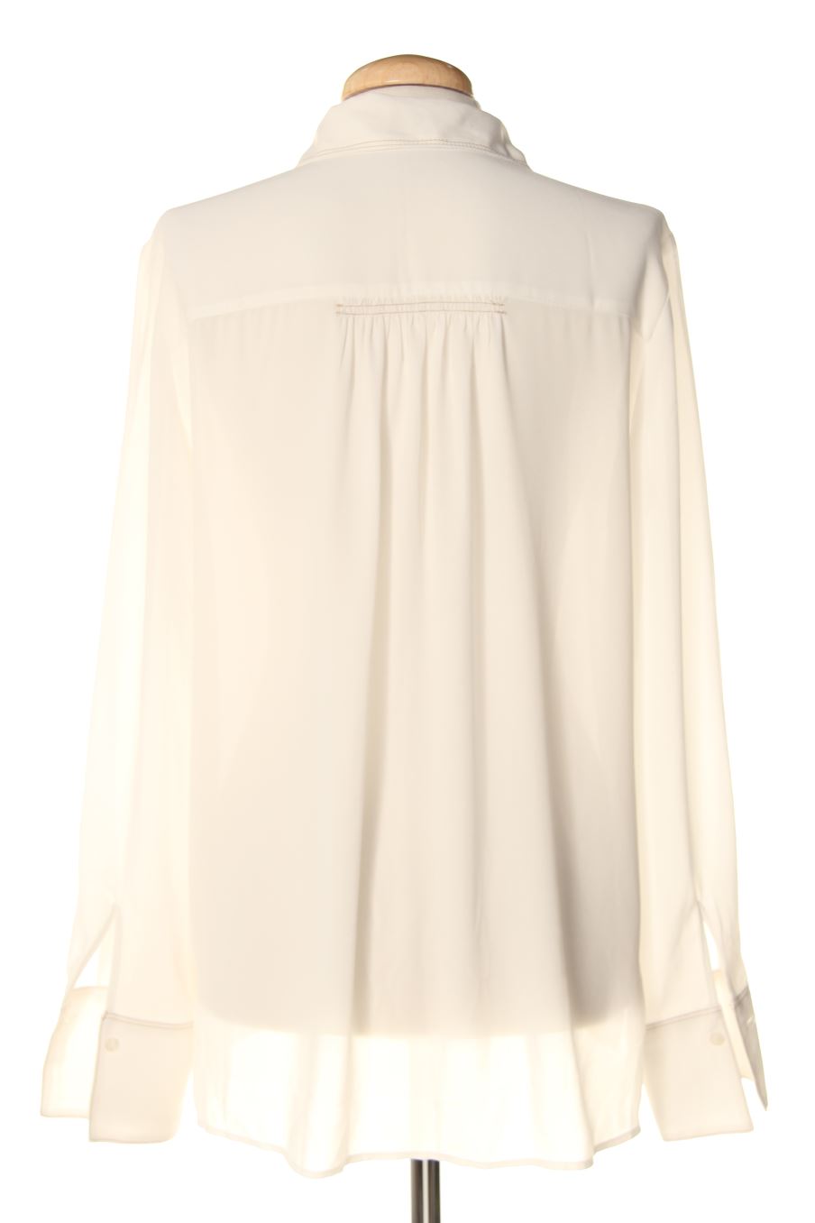 Chemise Mango de la taille M, de couleur blanc
