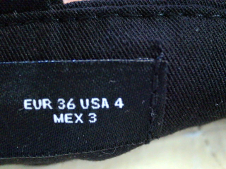 Pantalon Mango de la taille 36, de couleur noir