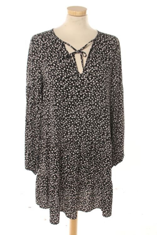 Einfaches Kleid