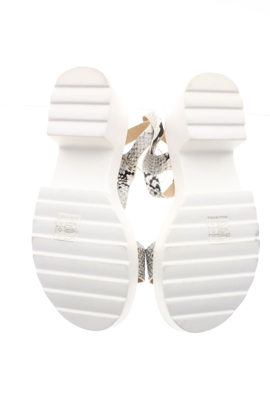 Plataformas de JEFFREY STONE de la talla 40, de color animal print de