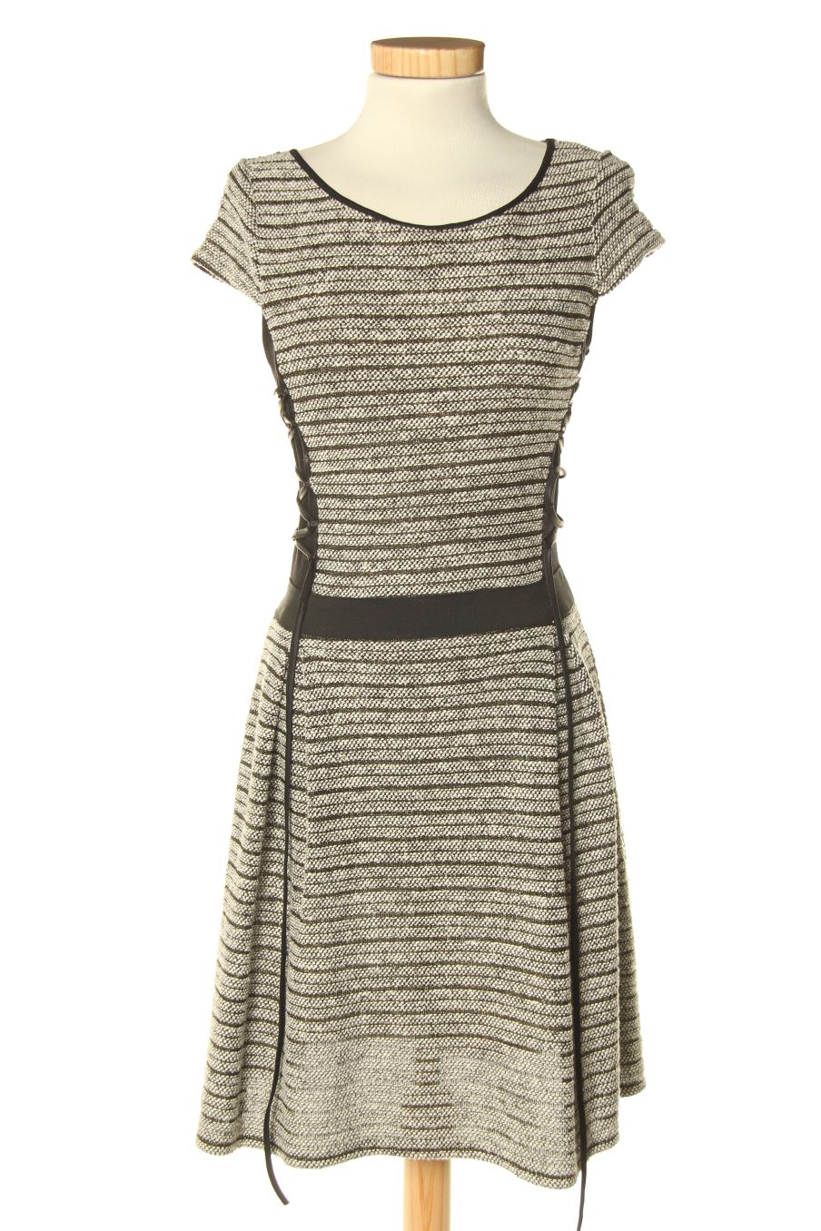 Robe casual Naf Naf de la taille S, de couleur imprimés