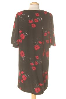 Einfaches Kleid S Terranova