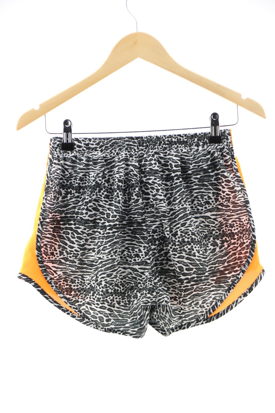 Pantalones cortos de deporte de Nike de la talla XS, de color animal print