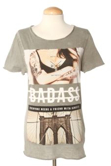 T-shirt XS Review, photo 1 sur 2