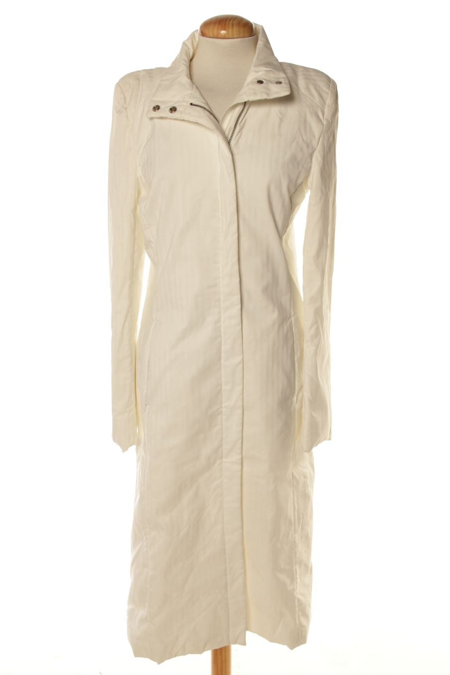Abrigo de Antonio Pernas de la talla S, de color blanco