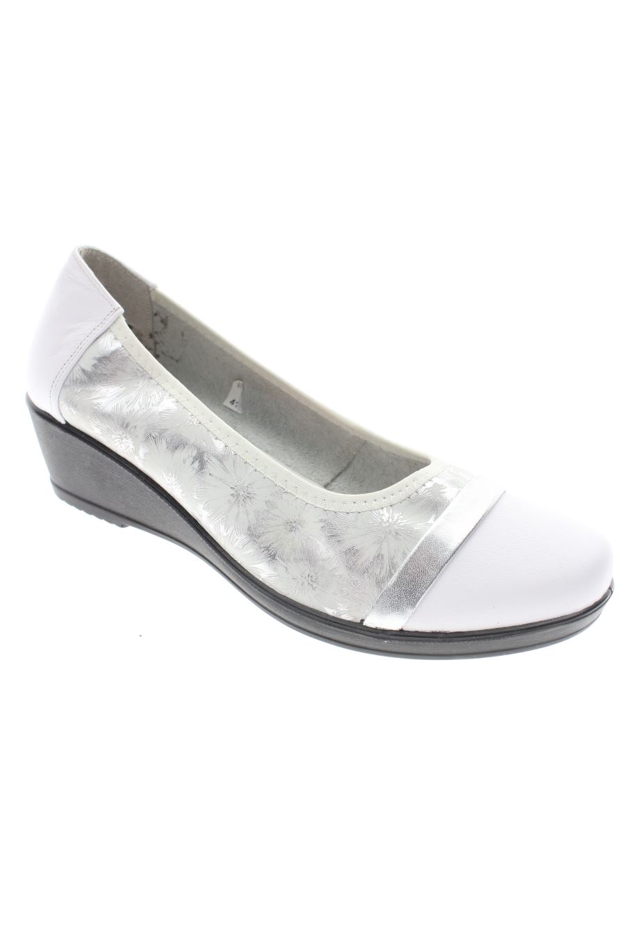Zapatos de tacon de inéa  de la talla 41, de color estampado de