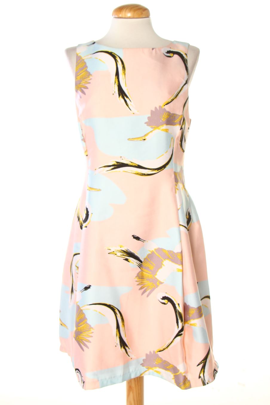 Robe JEUVRE de la taille 38, de couleur imprimés